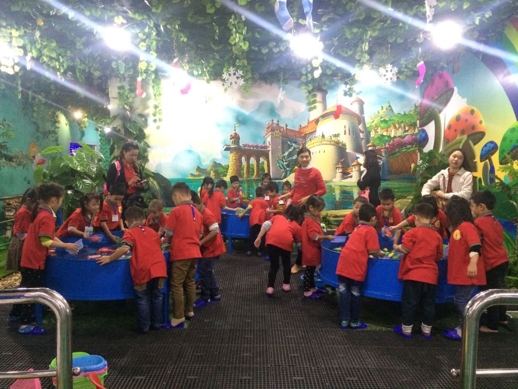 Tham quan Erahouse cở sở 3 và Siêu thị BigC (3).jpg